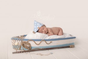 hamilton newborn photographer       